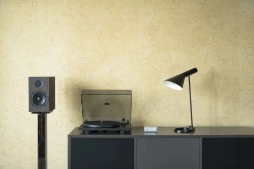 Проигрыватель винила Pro-Ject Primary E Black