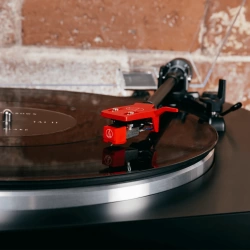 Проигрыватель виниловых пластинок Audio-Technica AT-LP3 Black