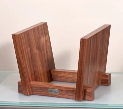 Стойка под виниловые пластинки VOXmodule VINYL STAND 01 American Walnut