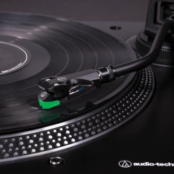 Проигрыватель пластинок Audio-Technica AT-LP120XUSB Black